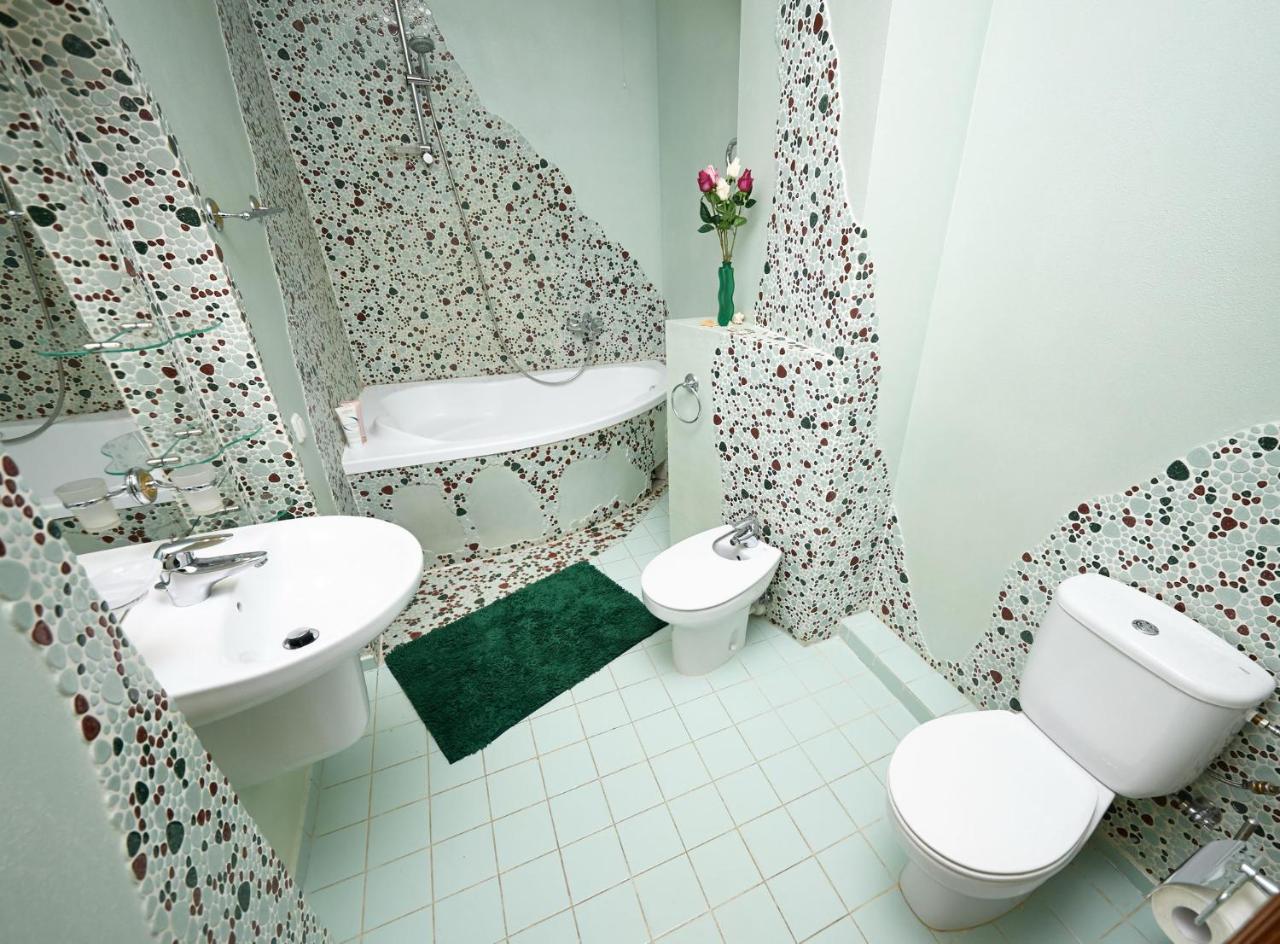 So Fashionable Apartment In The Heart Of Mińsk Zewnętrze zdjęcie